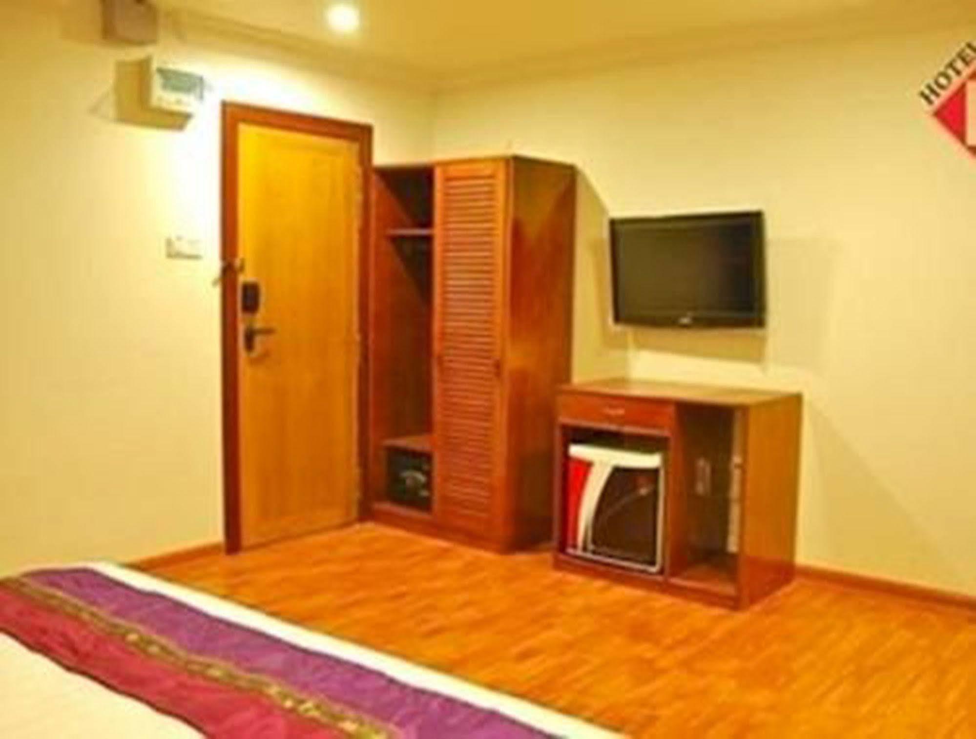 Hotel K Rangun Zewnętrze zdjęcie