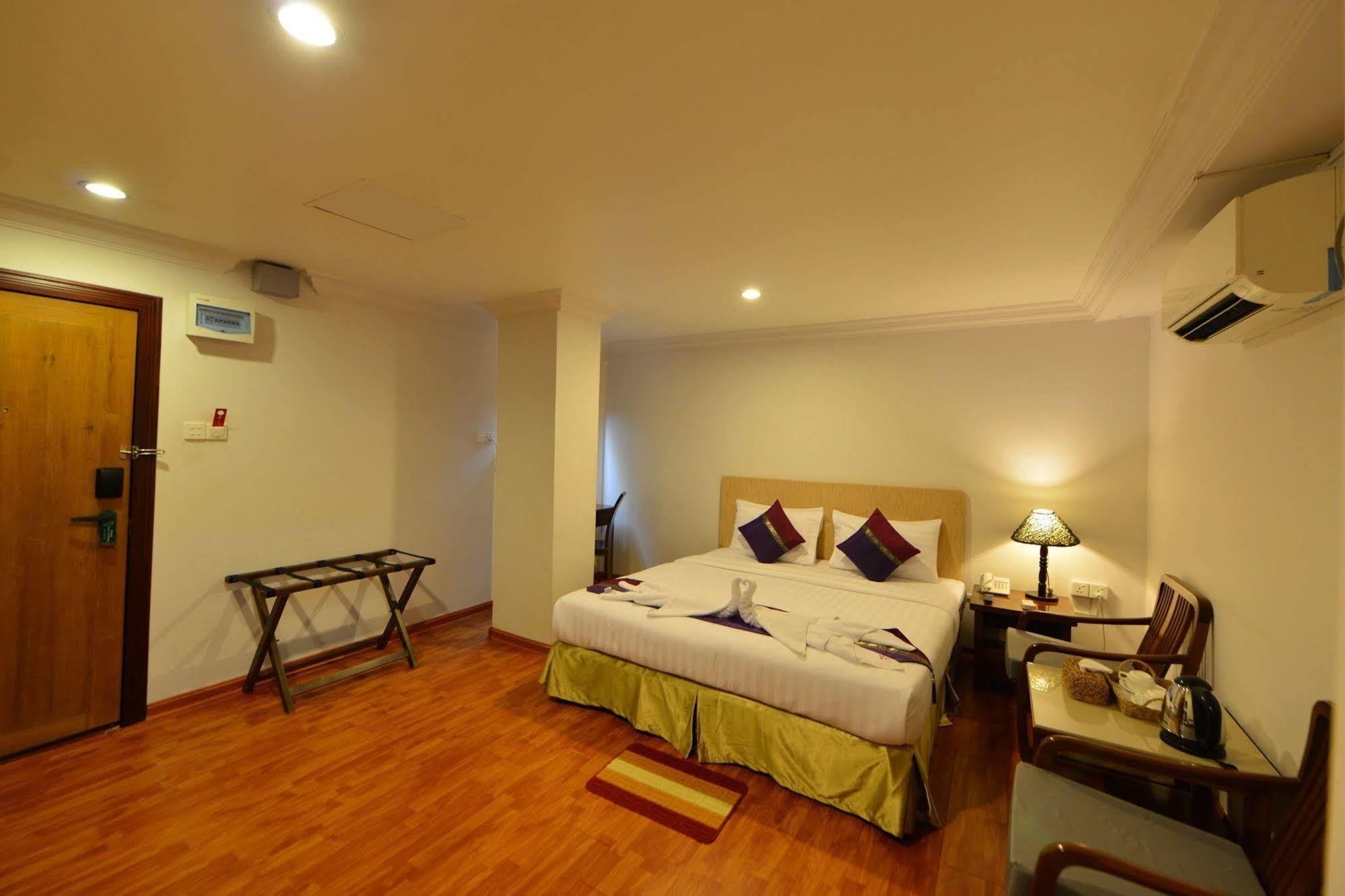 Hotel K Rangun Zewnętrze zdjęcie